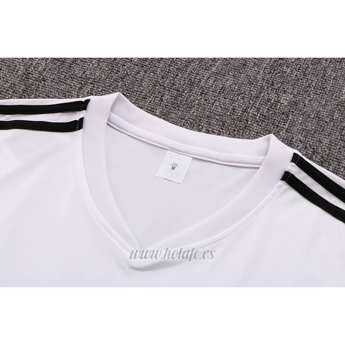 Chandal del Real Madrid Manga Corta 2022-2023 Blanco y Purpura